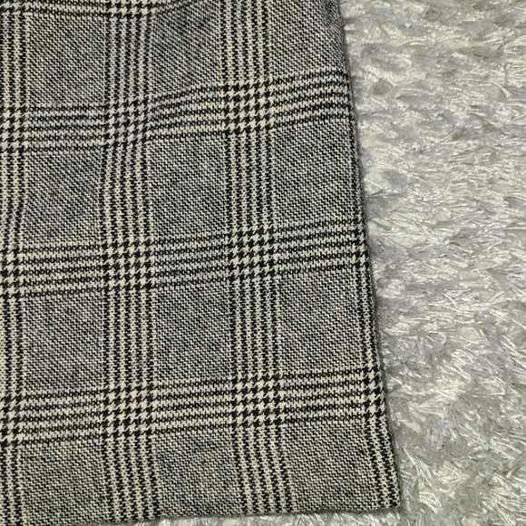 Frank and Oak Plaid Mini Skirt (M) - Picture 4 of 5